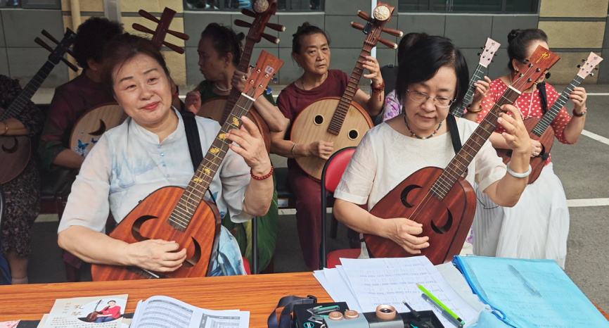 山东老年大学举办校园开放日