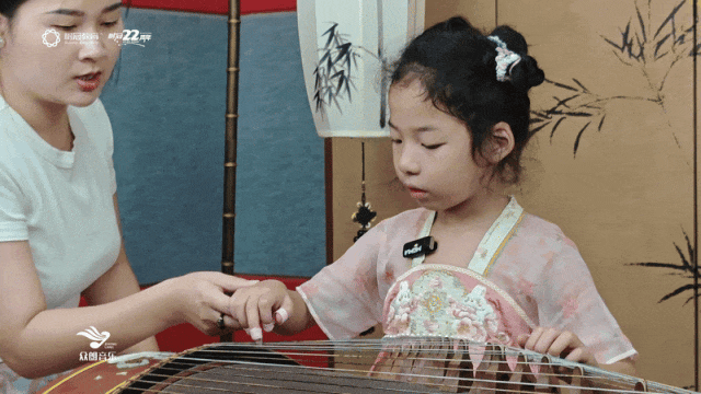 【学员风采】从架子鼓到古筝公主！6岁女孩的音乐蜕变之路解锁全